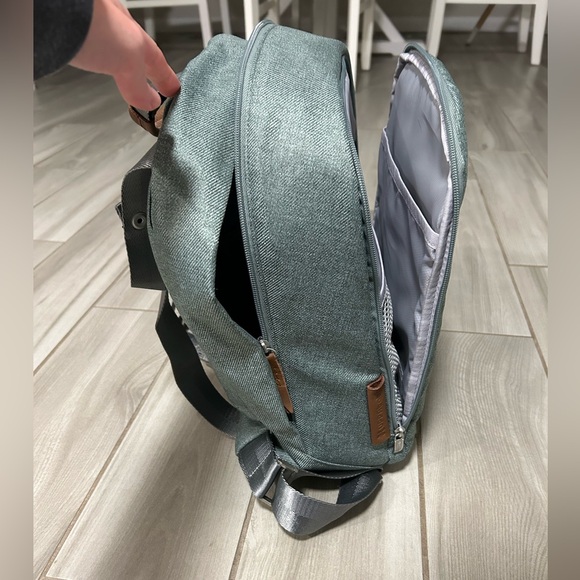 UPPABABY - changing backpack - Picture 4 of 11